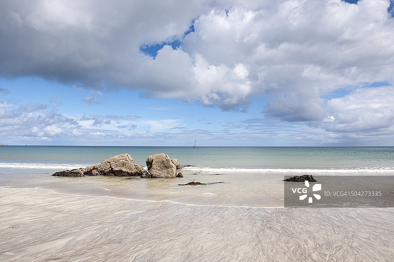 Coverack海滩和广阔的天空图片素材