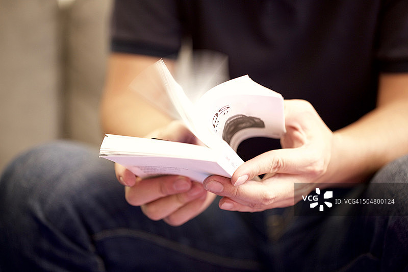 翻书动画剧照图片素材