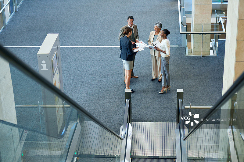 从这里我们只会往上走！图片素材