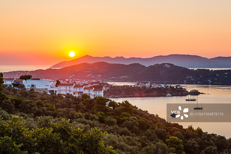 希腊斯基亚索斯岛日出图片素材