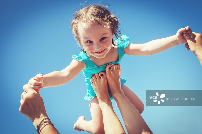 在海滩上的快乐时光图片素材