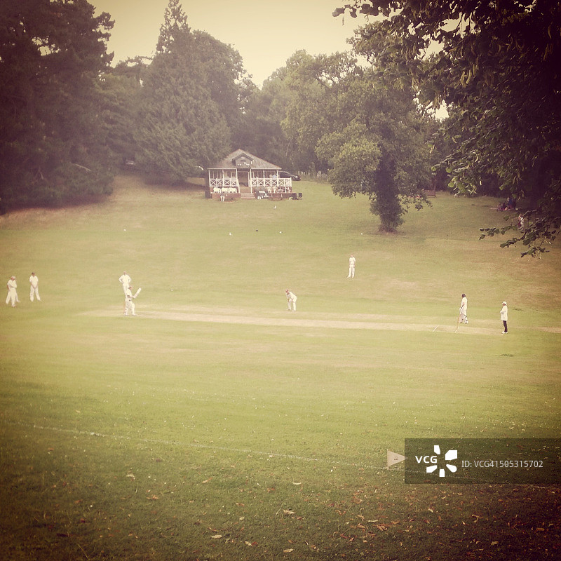 典型的英国乡村板球场景，德文郡图片素材