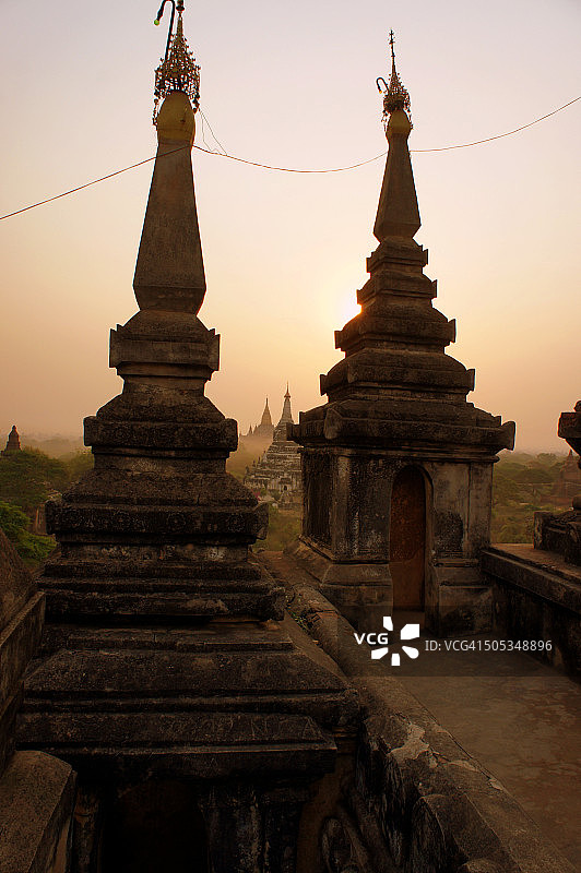 缅甸蒲甘日落图片素材