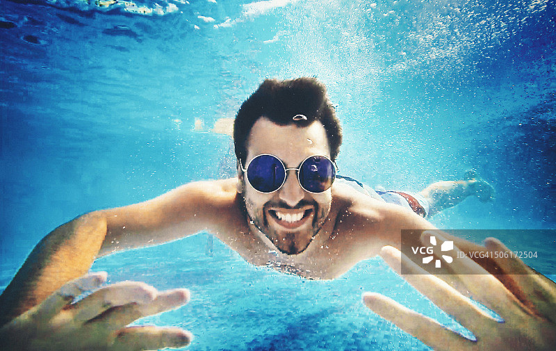 水下乐趣图片素材