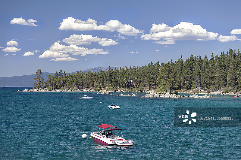 太浩湖船只图片素材