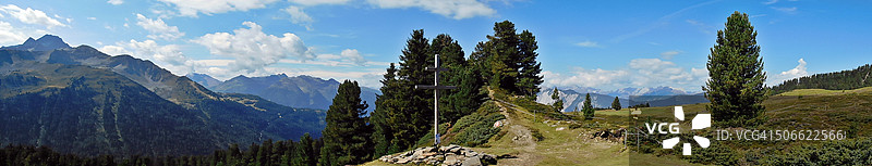 施图拜阿尔卑斯山的格伦瓦斯十字架，蒂罗尔图片素材