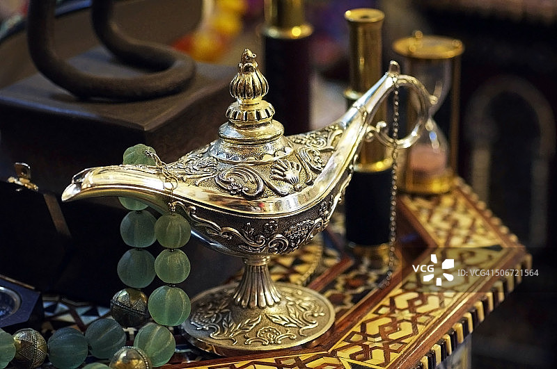 阿拉丁神灯图片素材