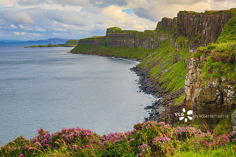 苏格兰斯凯岛裙岩悬崖图片素材