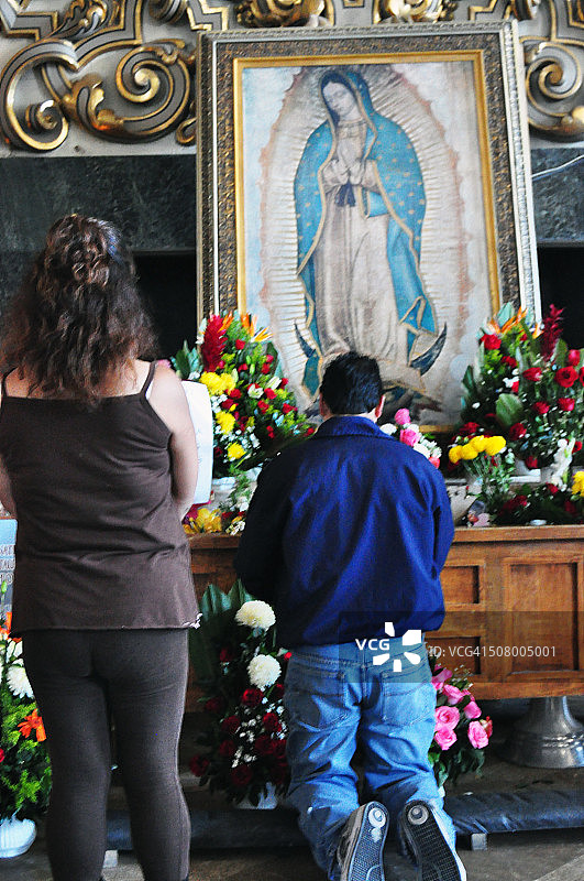 向墨西哥女王致敬图片素材
