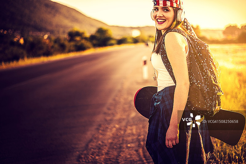 在音乐中享受旅行图片素材