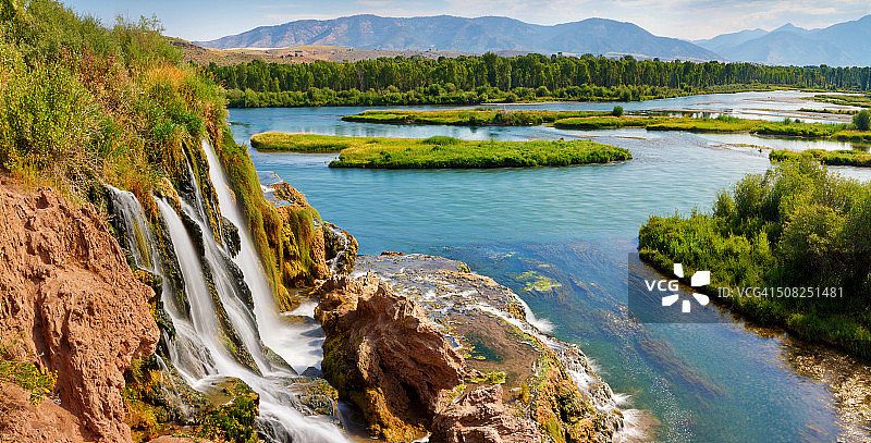 爱达荷州秋溪瀑布和蛇河图片素材