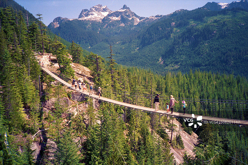 飞行员天空吊桥和飞行员天空山图片素材
