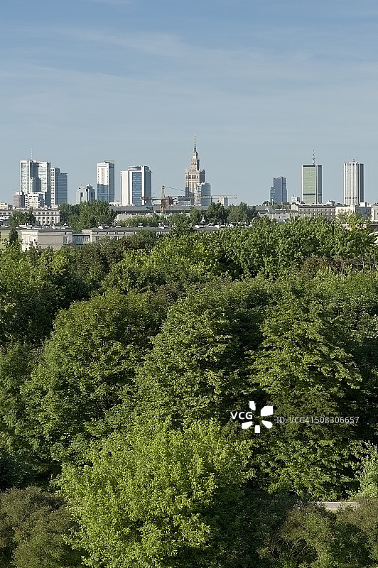 从山上俯瞰华沙城市全景图片素材