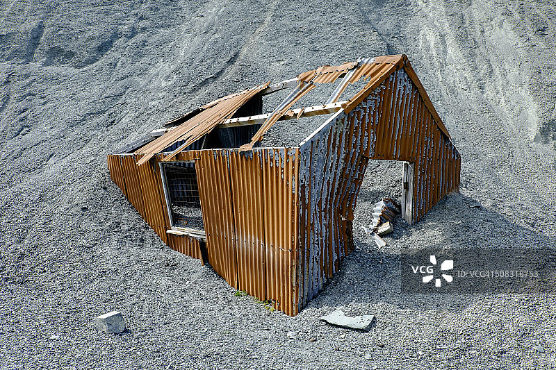 生锈的锡棚图片素材