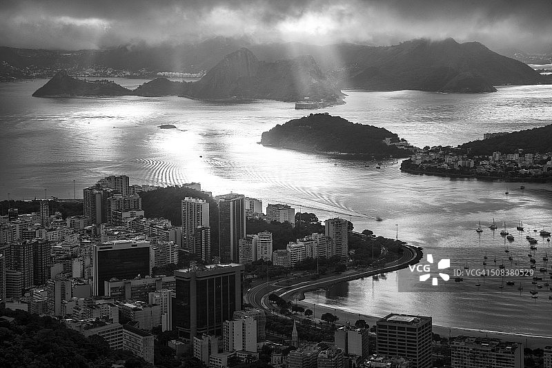 神圣之光图片素材