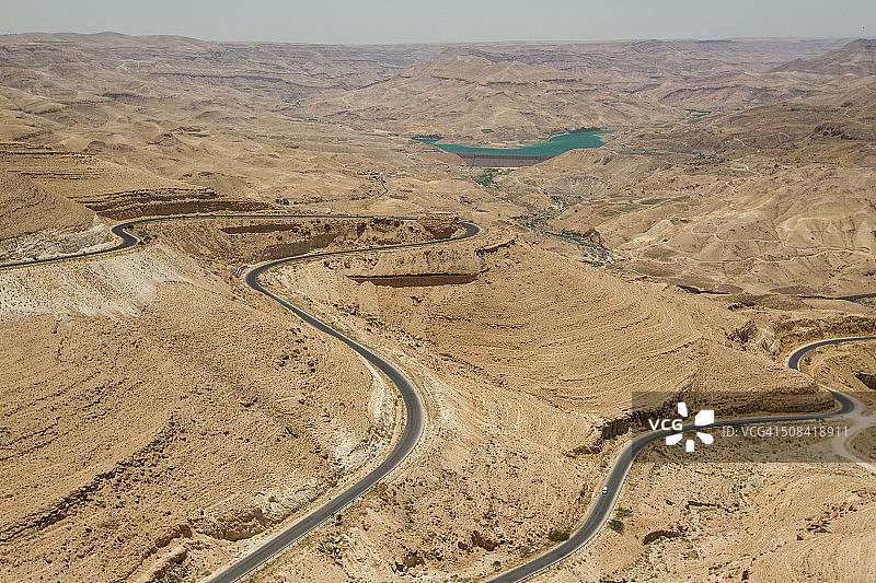 通往卡拉克和坦努尔大坝的路图片素材