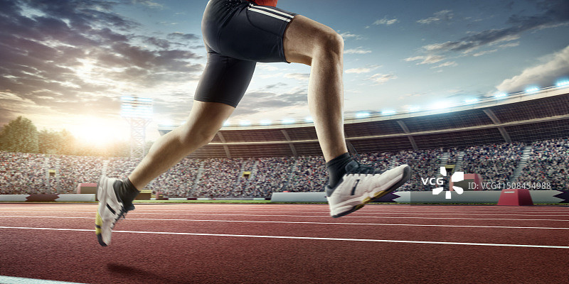 男人短跑图片素材
