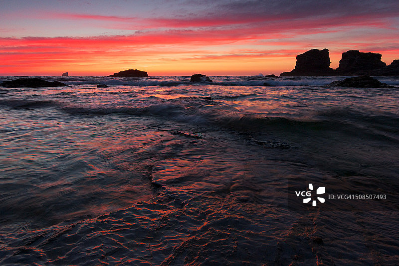 特雷韦拉斯波斯日落图片素材