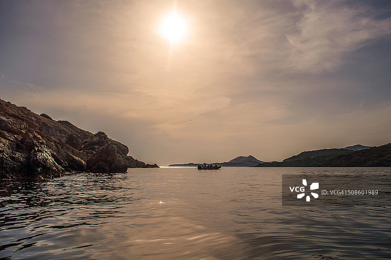希腊苏尼翁海岬的太阳和海景图片素材