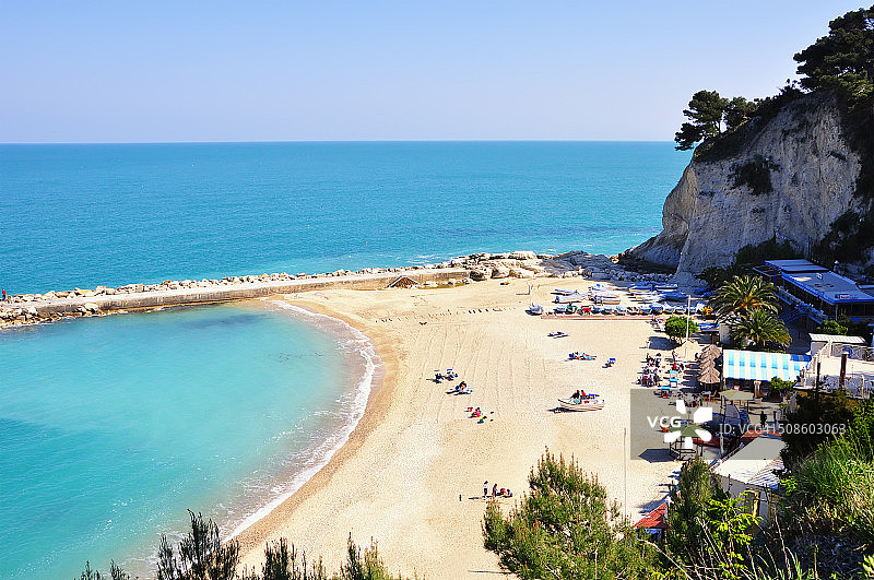 锡罗洛附近的科内罗海滩景观图片素材