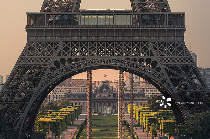 战神广场和埃菲尔铁塔图片素材