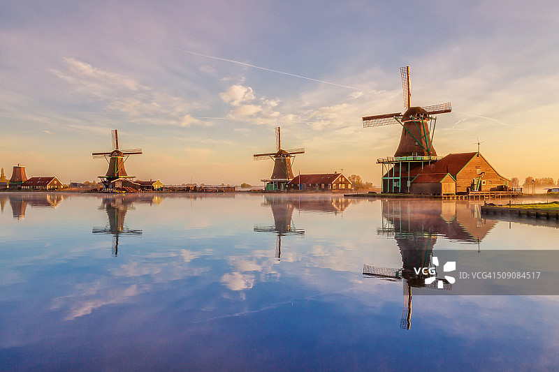 赞瑟斯汉斯风车图片素材