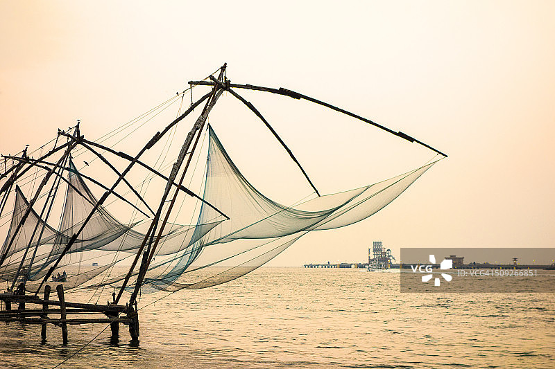 印度喀拉拉邦科钦的渔网图片素材