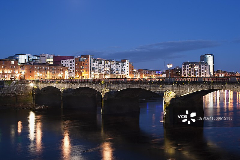 利默里克市黄昏景色图片素材