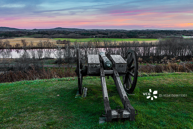 大碉堡的火炮图片素材