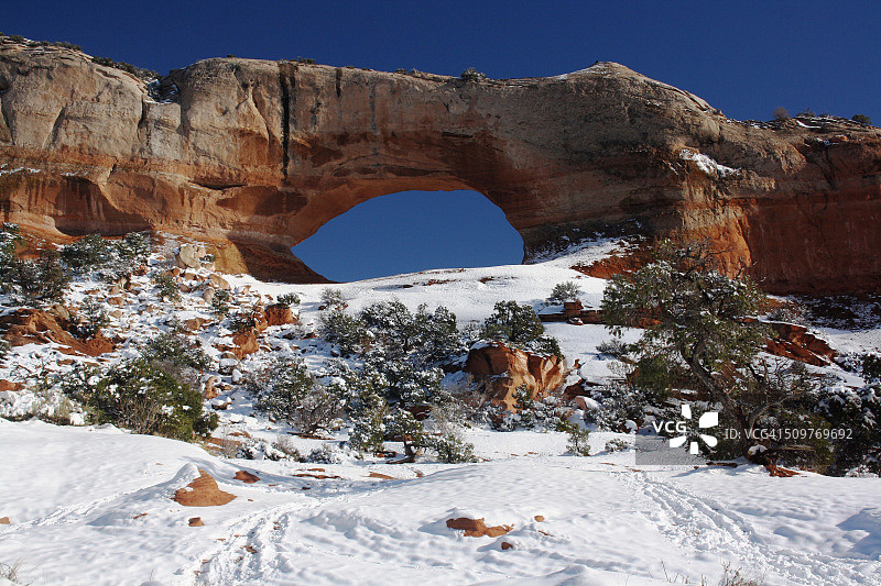 威尔逊拱门与冬雪图片素材
