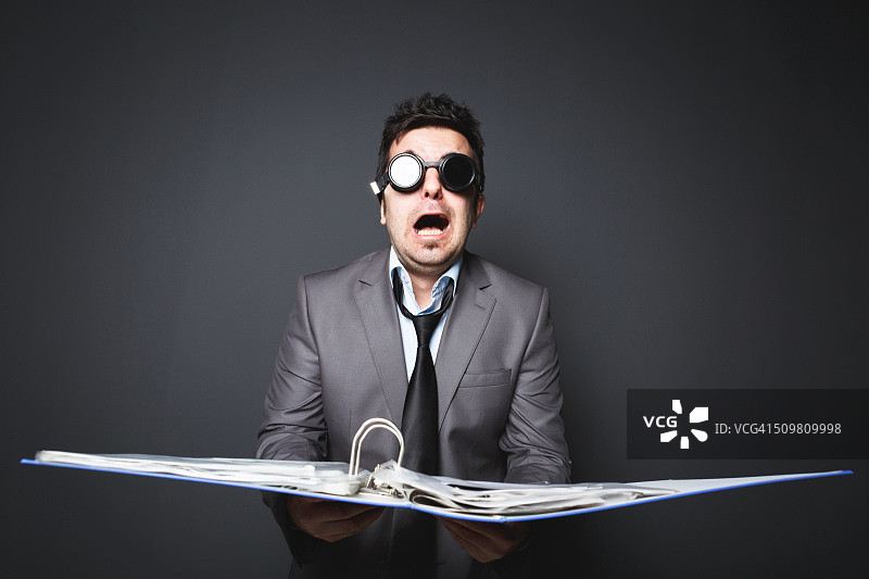 工作繁重的失眠商人图片素材