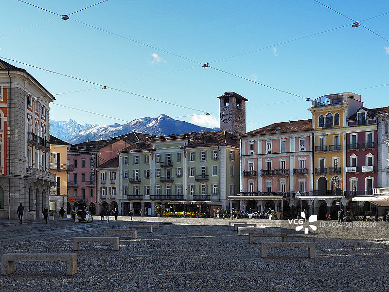 瑞士提契诺州洛迦诺大广场风光图片素材