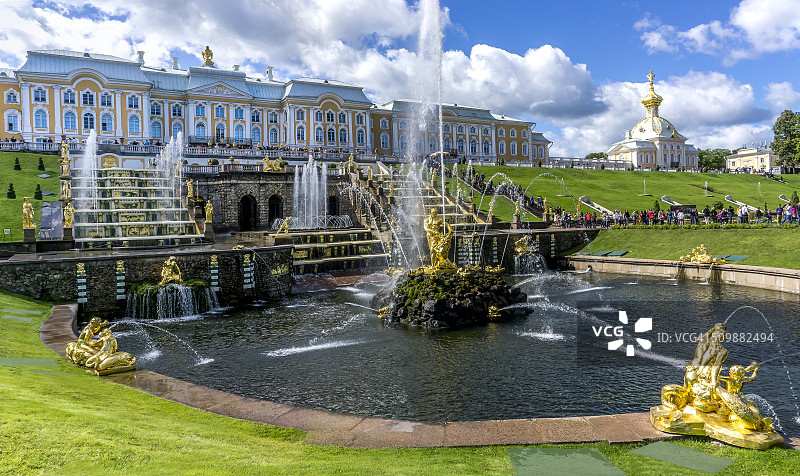 彼得霍夫大皇宫和大瀑布图片素材