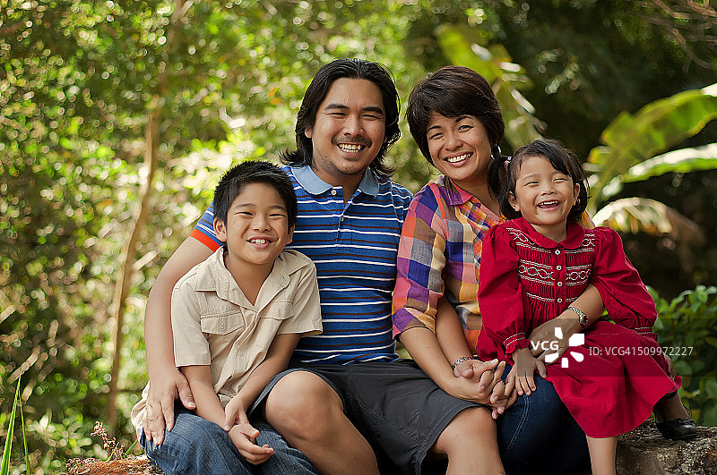 幸福的全家福图片素材