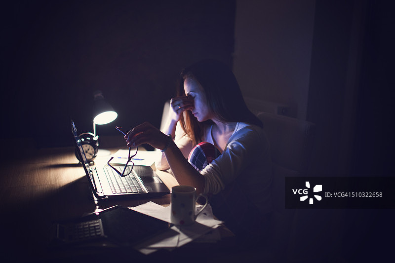 疲惫的女商人图片素材