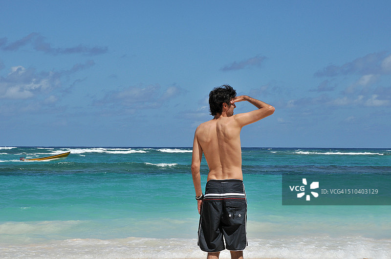 眺望远方图片素材