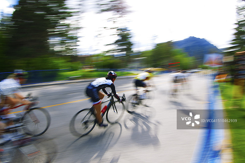 男子公路自行车赛图片素材
