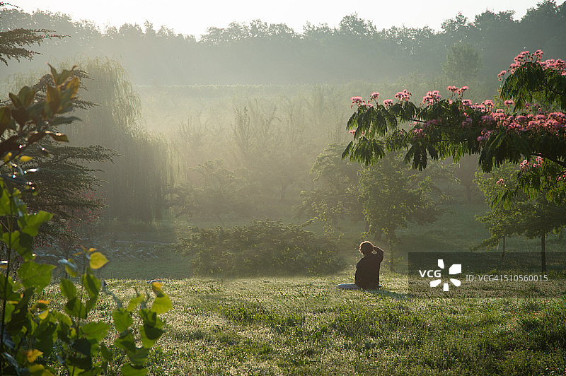 欣赏日出图片素材