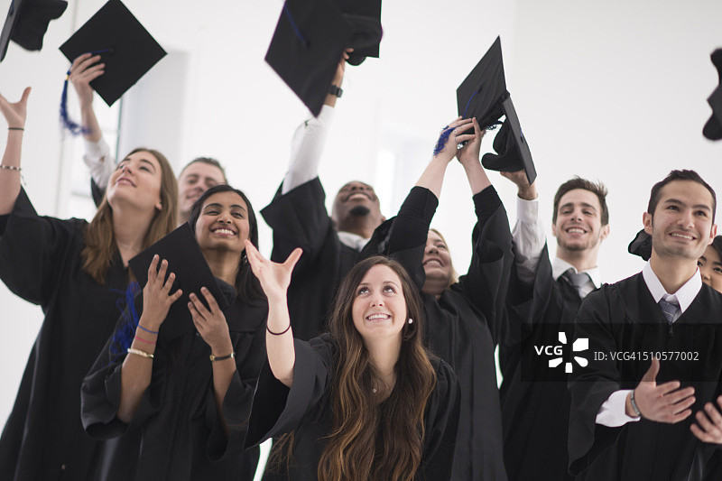 抛毕业帽庆祝图片素材