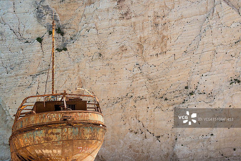 沉船海滩图片素材