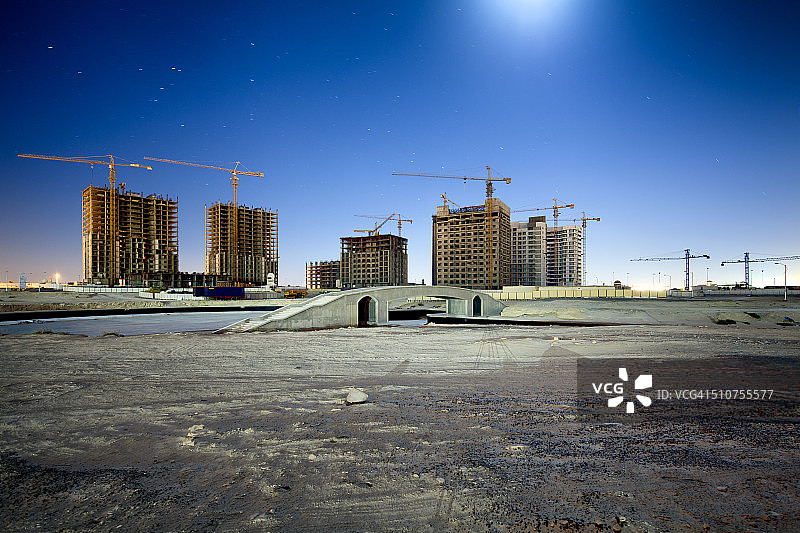 迪拜废弃的摩天大楼建筑工地图片素材