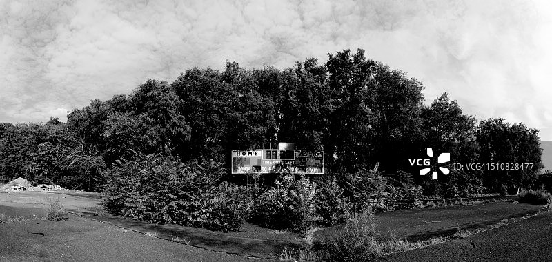 美国新泽西州辛克利夫体育场的记分牌和树木图片素材