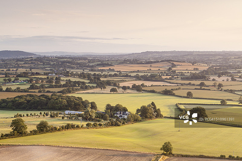 从汉布尔登山俯瞰布莱克莫尔谷图片素材