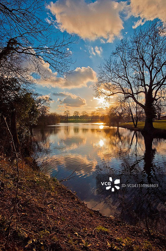 湖畔风光图片素材