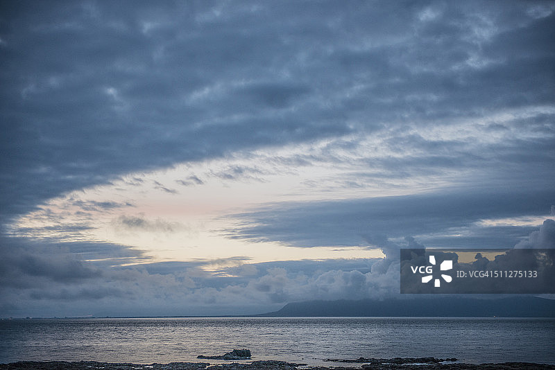 雷克雅未克夜晚的壮丽天空图片素材