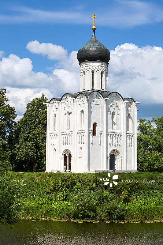 涅尔河代祷教堂图片素材