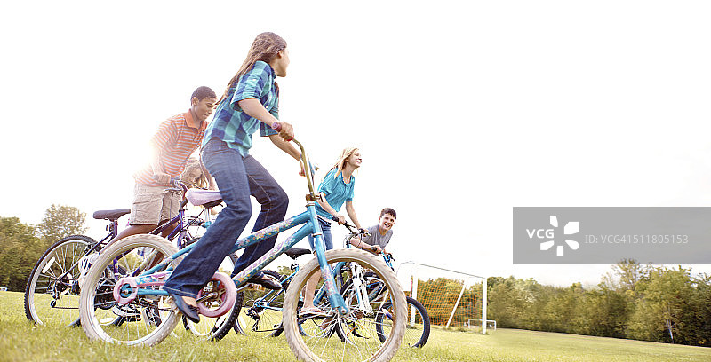 冲向终点线！图片素材