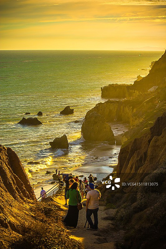 通往海滩的路图片素材