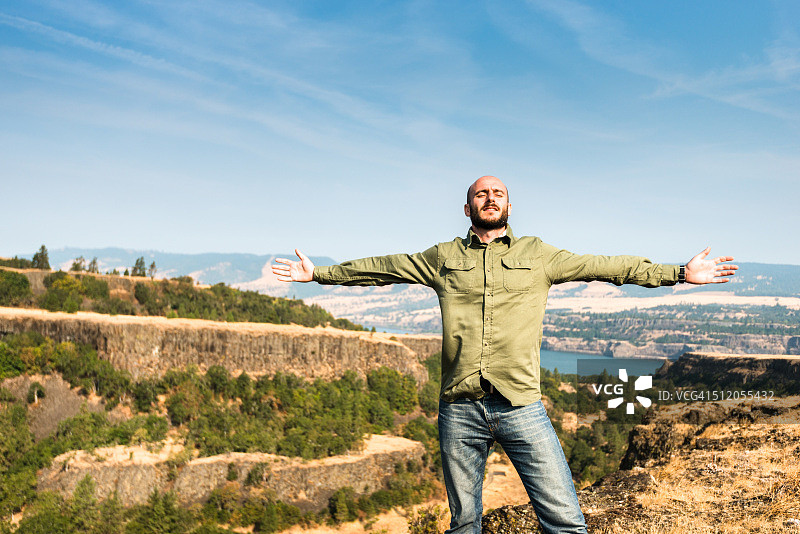 在梅耶州立公园的陆地上图片素材