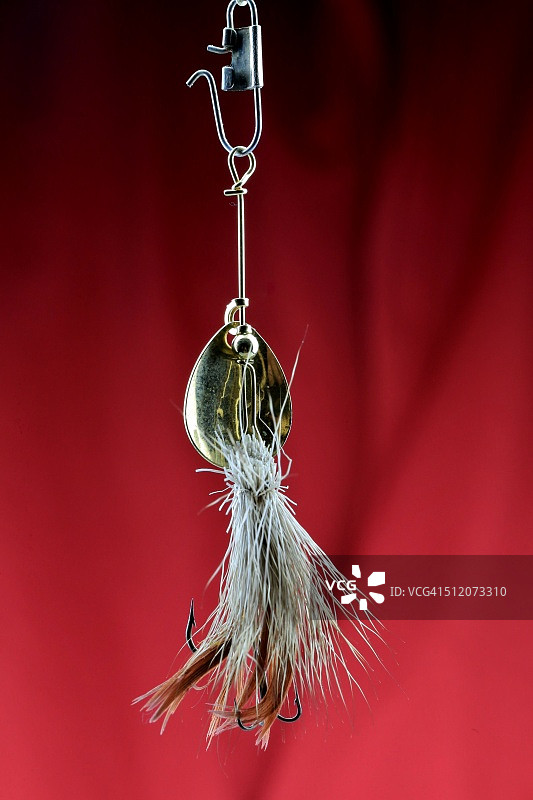 带羽毛的钓鱼用具图片素材